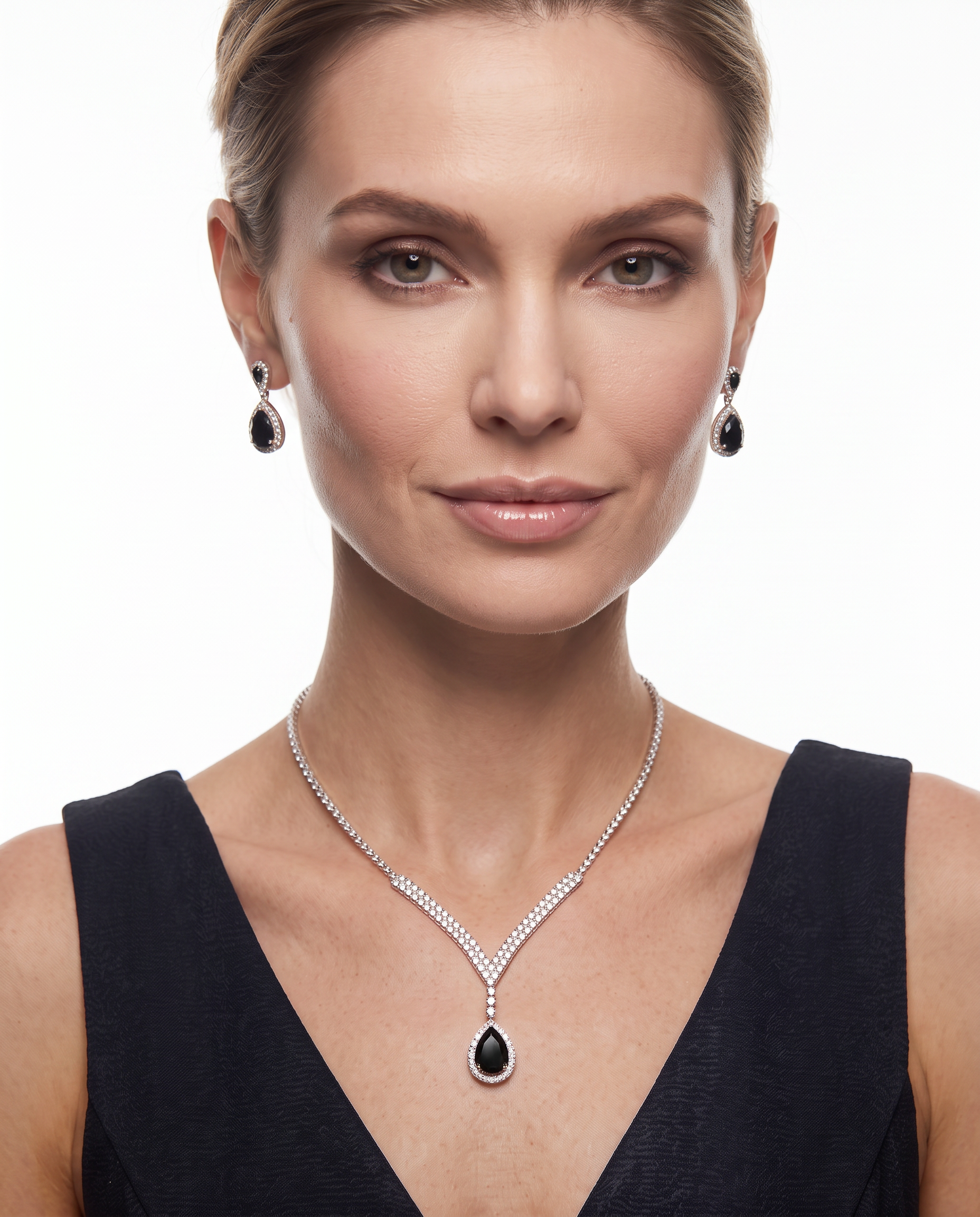 Women's Silver Crystal Teardrop Necklace & Earrings Set UK | PHANTAZ